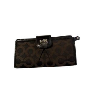 Coach Black Signature C Wallet Accordion Style Patent Leather Trim Logo Snap